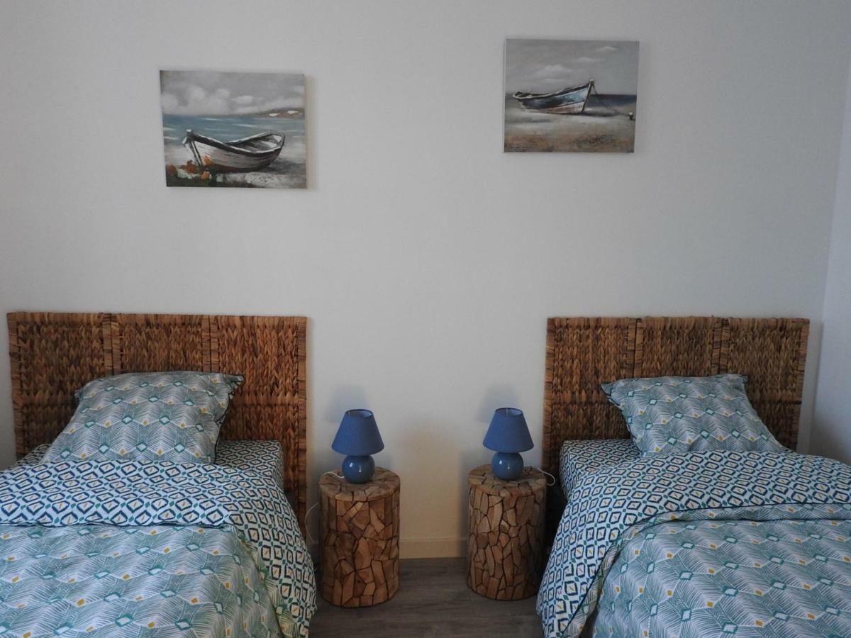 Au Bout Du Port Apartment Guilvinec Bagian luar foto