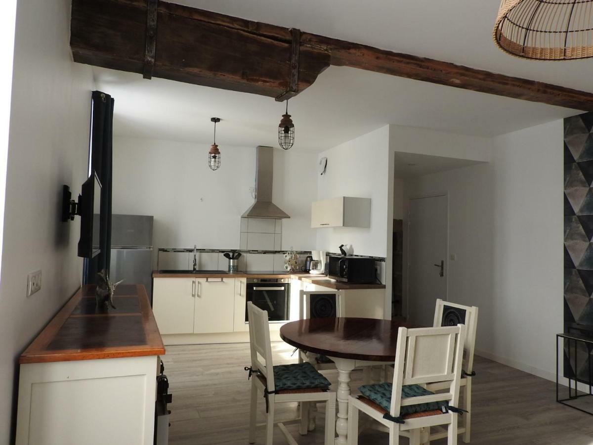 Au Bout Du Port Apartment Guilvinec Bagian luar foto